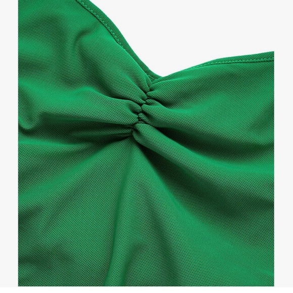 Floerns Green Halter Top size small. NWOT! - Picture 3 of 8